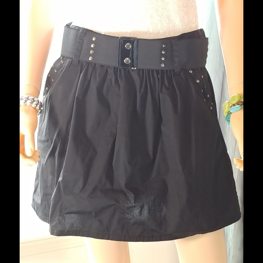 NWOT SUSIE ROSE BLACK STUDDED MINI SKIRT
